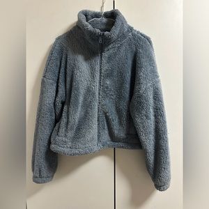 Aritzia Sunday Best Mock Neck Fuzzy Zip Up size XS